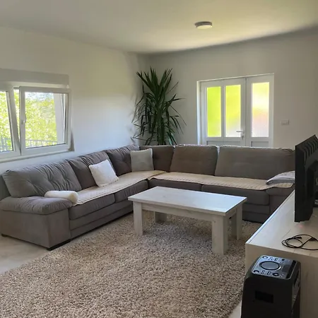 Lejlighed Rudnicka Oaza Mira, Kuca U Podnozju Ostrvice Gornji Milanovac